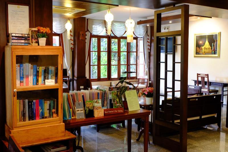 Rainforest ChiangMai Hotel - Lobi