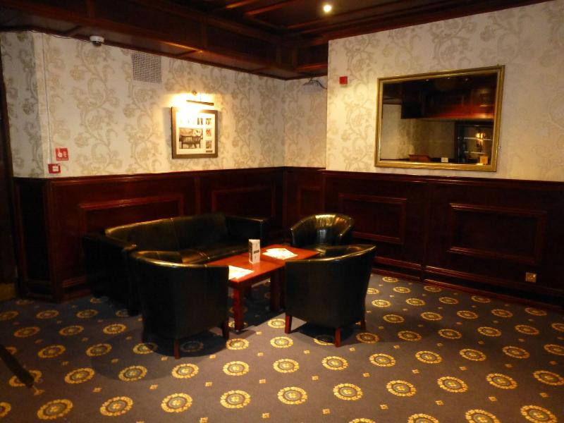 Maes Manor Country Hotel - Lobi
