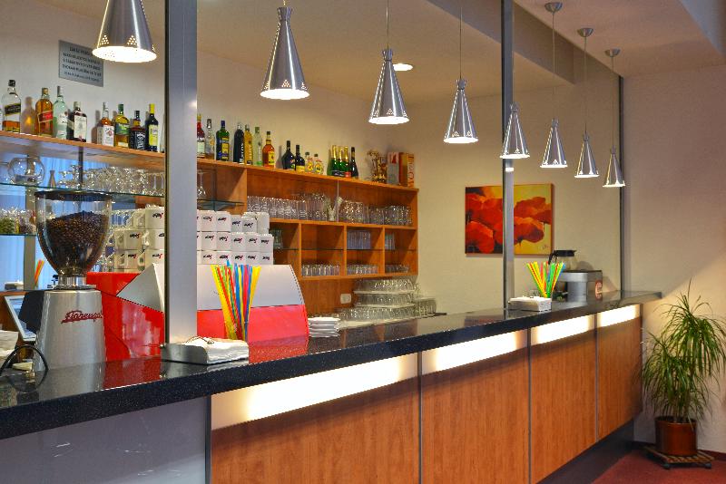 Avanti Hotel - Bar