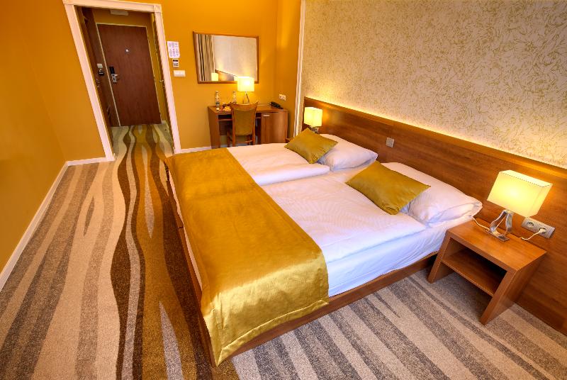 Avanti Hotel - Genel