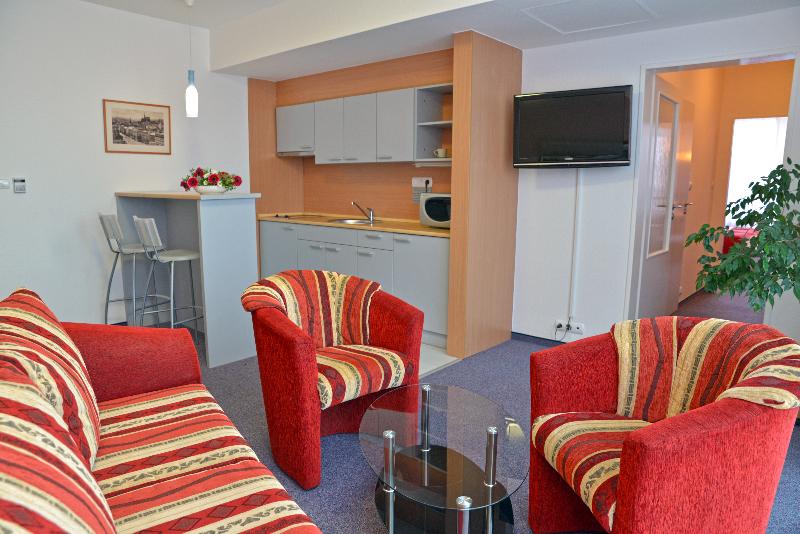Avanti Hotel - Oda