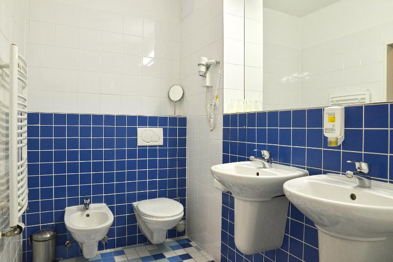 Avanti Hotel - Oda