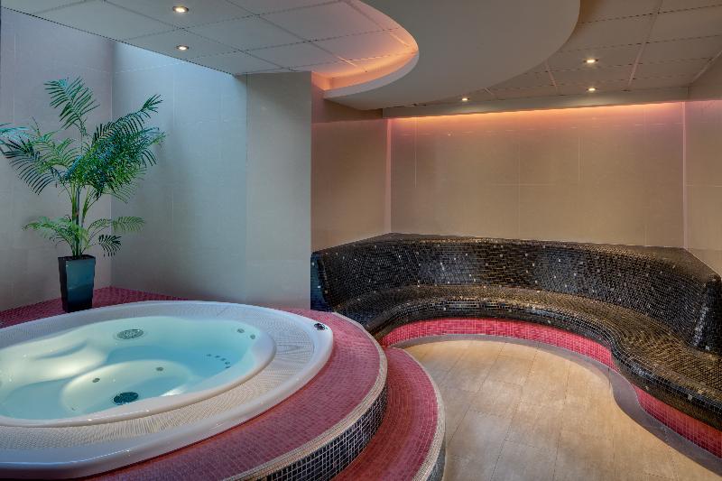 Avanti Hotel - Havuz