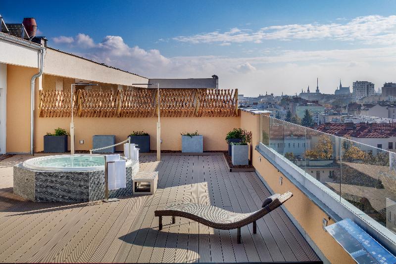 Avanti Hotel - Havuz