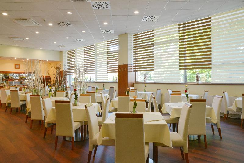 Avanti Hotel - Restoran