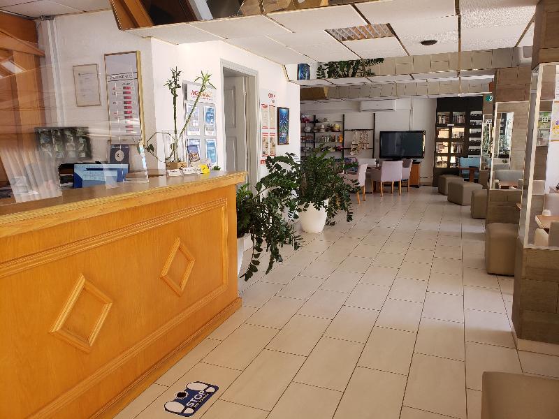 Napa Prince Hotel Apartments - Lobi