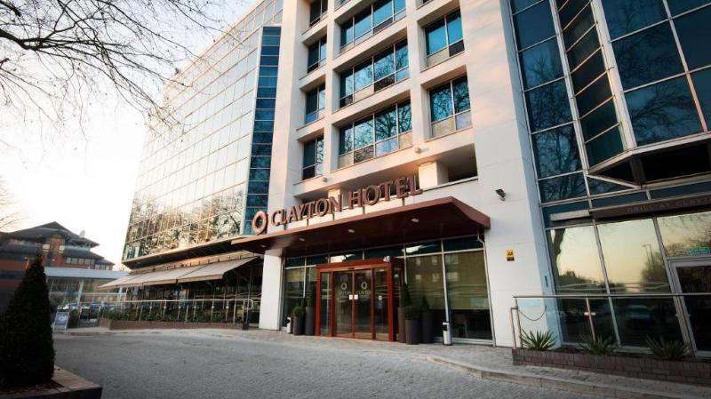 Clayton Hotel Chiswick - Genel