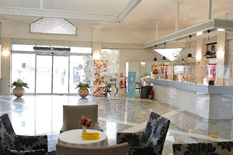 Tripolis Hotel - Lobi