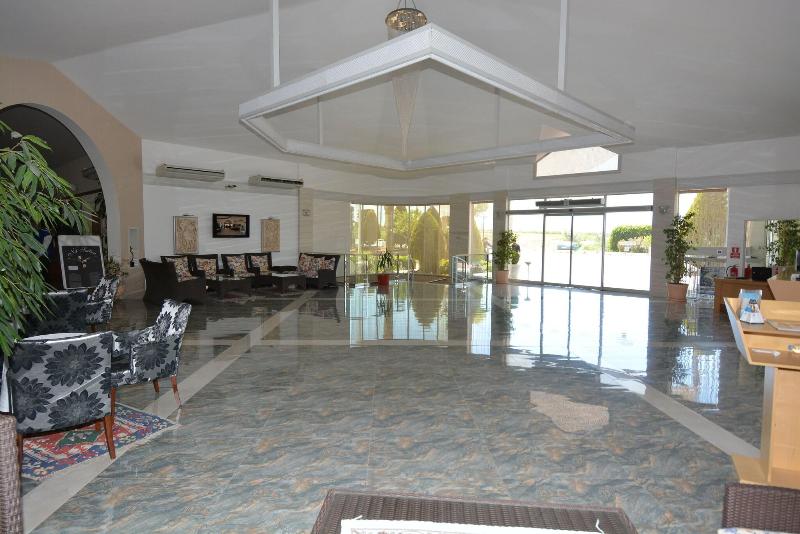 Tripolis Hotel - Lobi