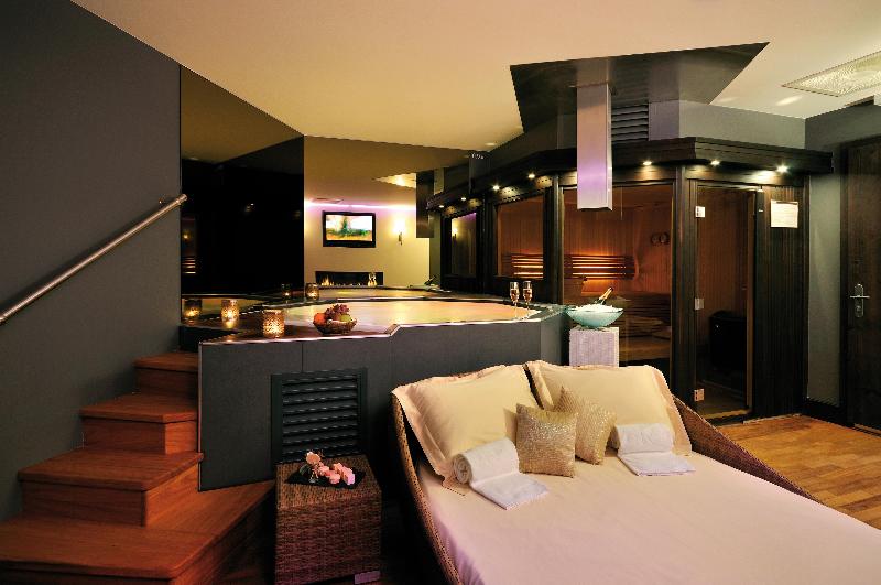 Chalet Royalp Hotel & Spa - Havuz