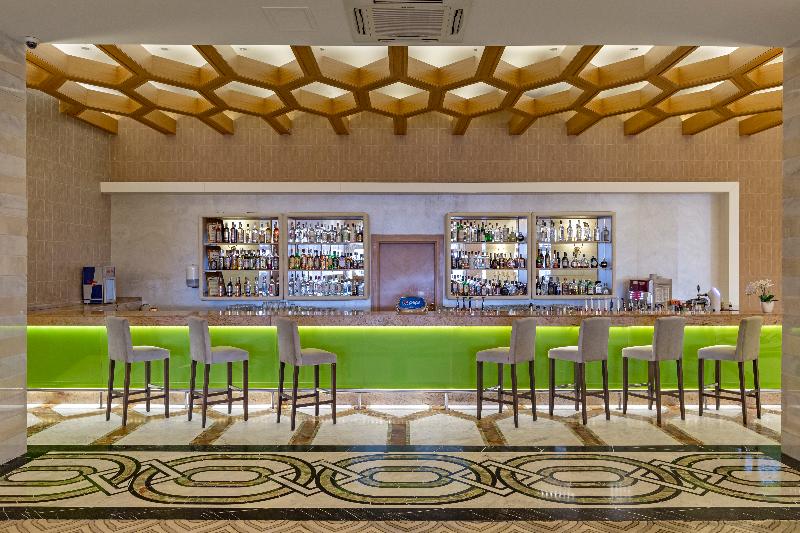 Royal Holiday Palace - Bar