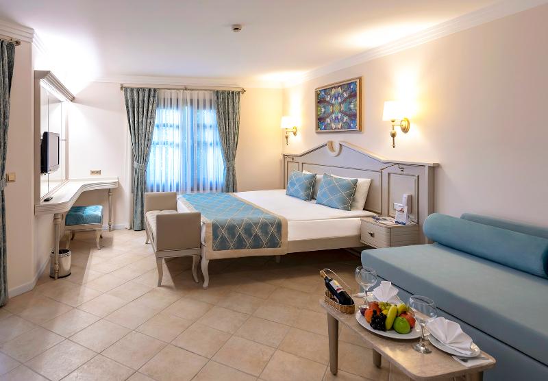 Starlight Resort Hotel - Oda