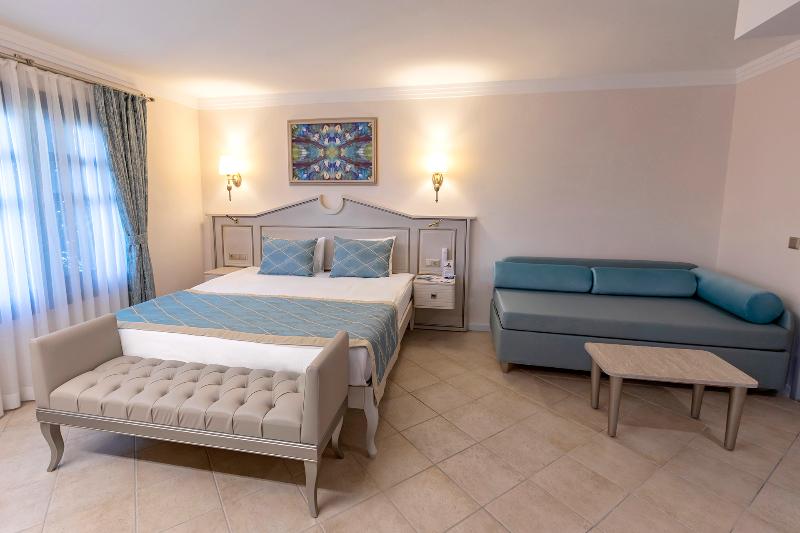 Starlight Resort Hotel - Oda