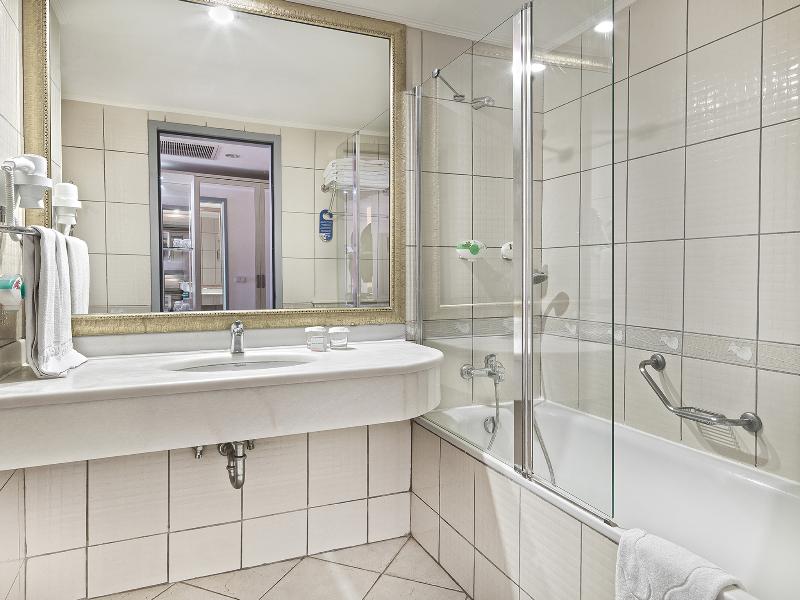 Starlight Resort Hotel - Oda