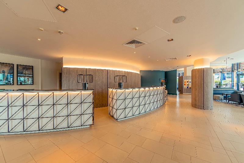 Crowne Plaza Reading East - Genel
