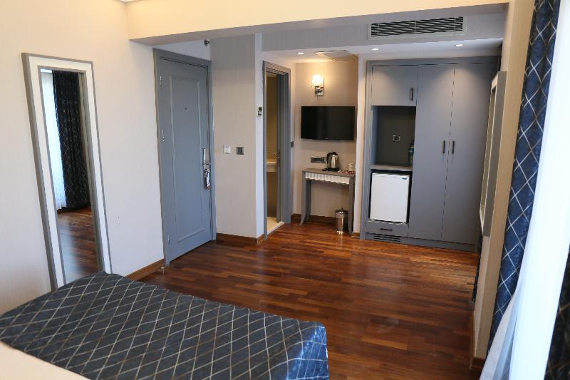 Nova Plaza Park Hotel - Oda