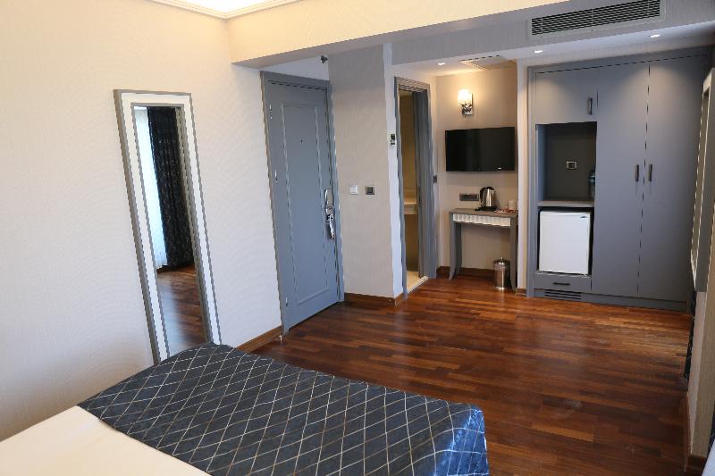 Nova Plaza Park Hotel - Oda
