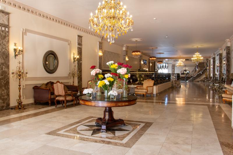 Paradise Inn Beach Resort - Lobi