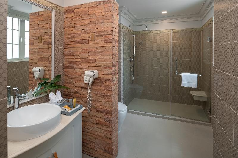 Kingston Suites - Oda