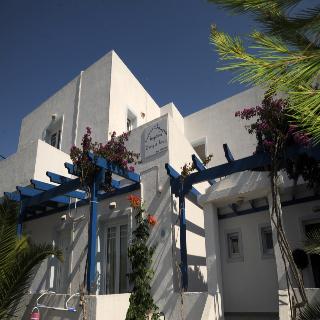 Anna Zisimos rooms