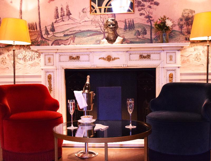 Down Hall Country House - Bar