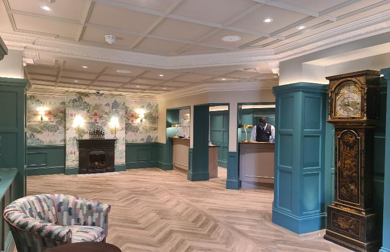 Down Hall Country House - Lobi