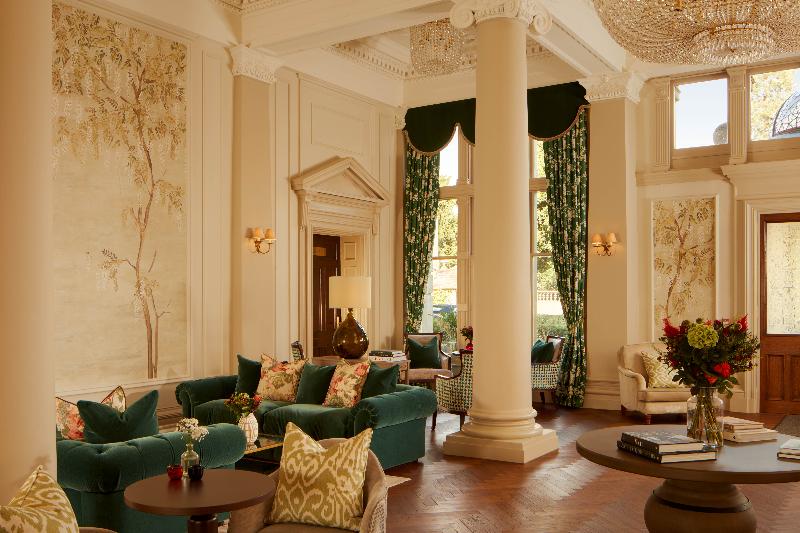 Down Hall Country House - Lobi