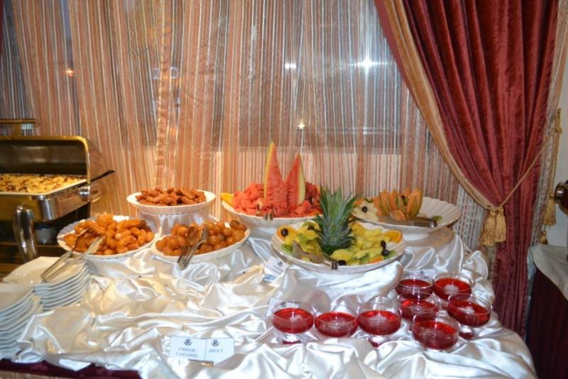 Sunday Sharjah Aparthotel Formerly Royal Tulip - Restoran