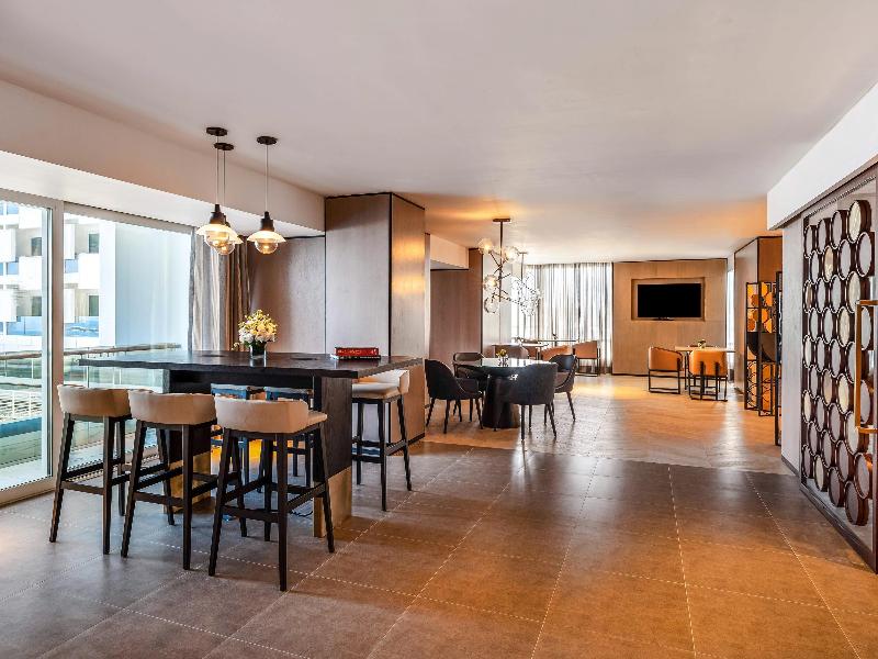 Rixos Gulf Hotel Doha - Bar