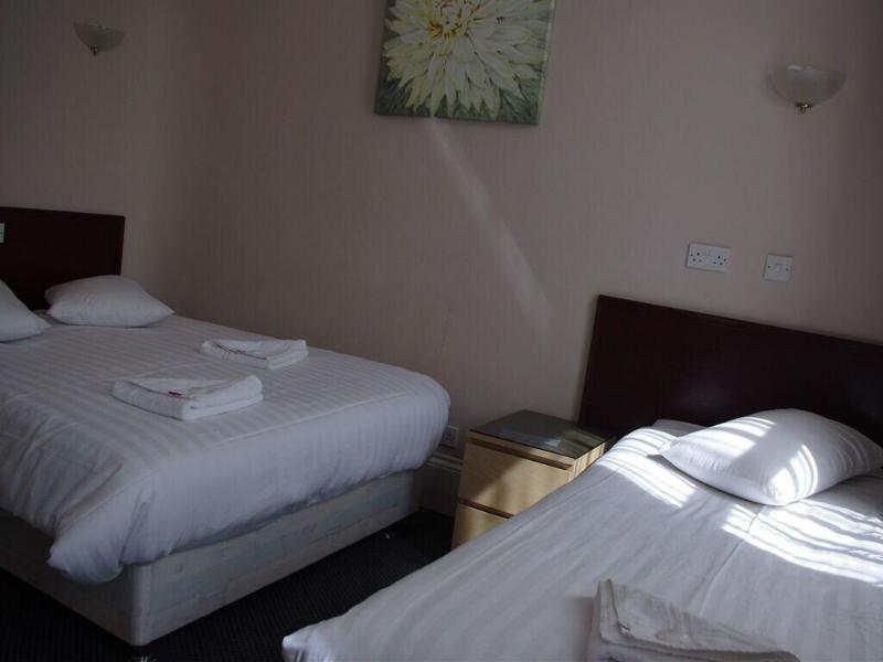 Belmont & Astoria Hotel - Oda