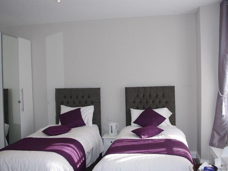 Belmont & Astoria Hotel - Oda