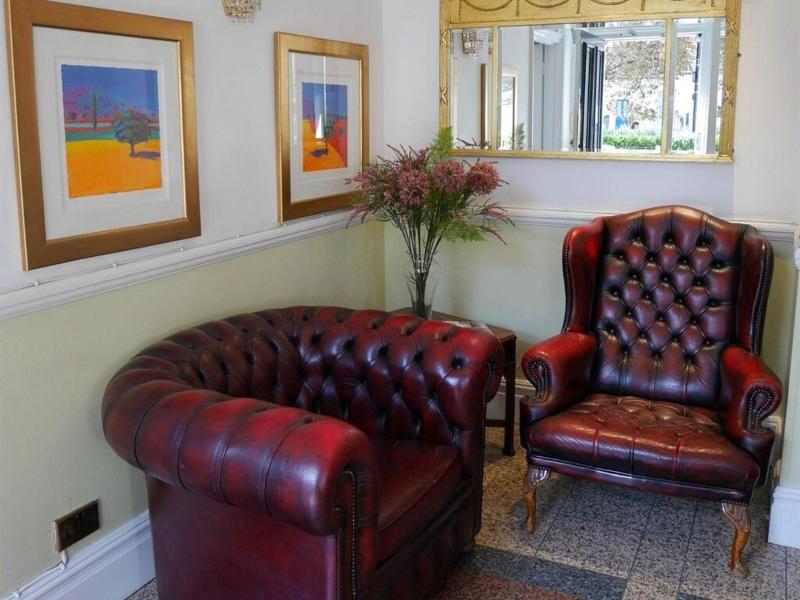 Gresham Hotel - Lobi