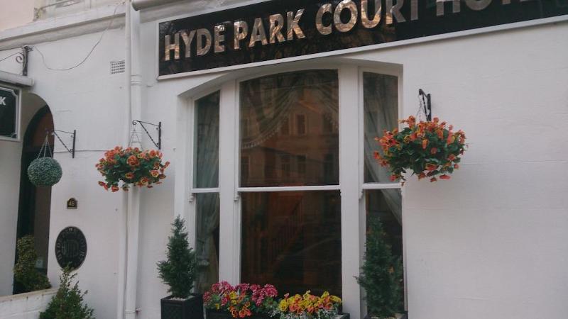 Hyde Park Court - Genel