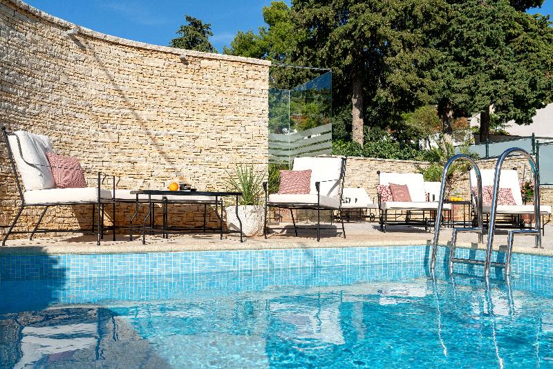 Heritage Hotel Tisno - Genel