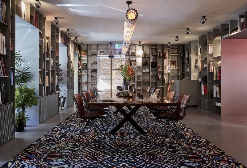 Sir Savigny Hotel - Lobi