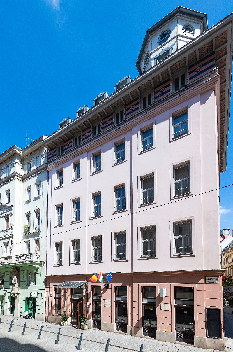 The Three Corners Hotel Art - Genel