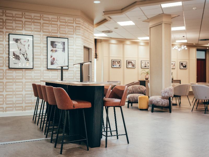 Leonardo Hotel Köln - Lobi