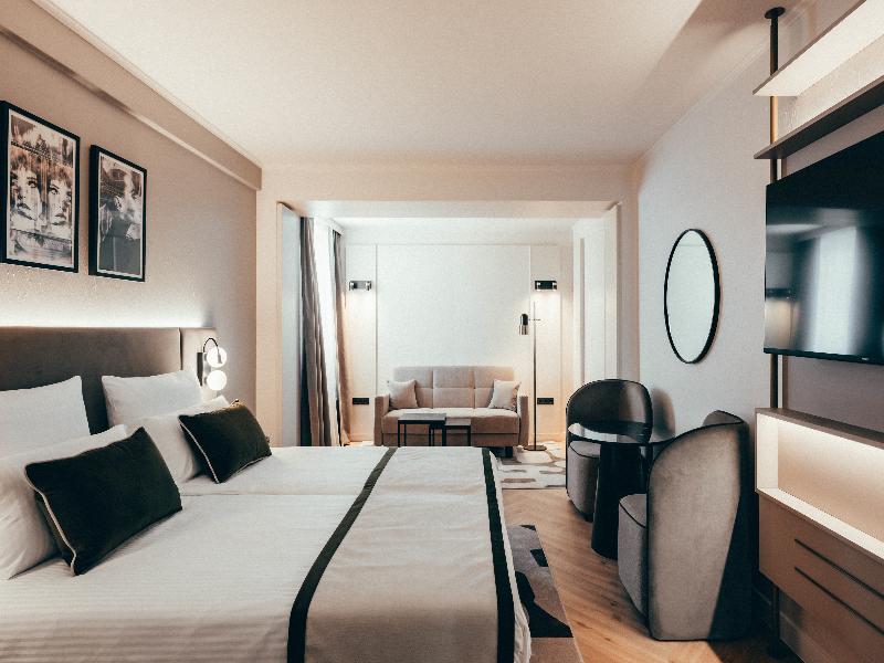 Leonardo Hotel Köln - Oda