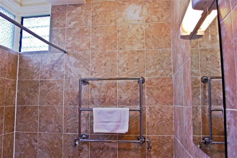Central Hotel Golders Green - Oda
