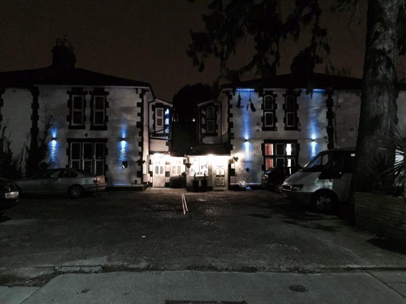 OYO Firs Lodge London Heathrow - Genel