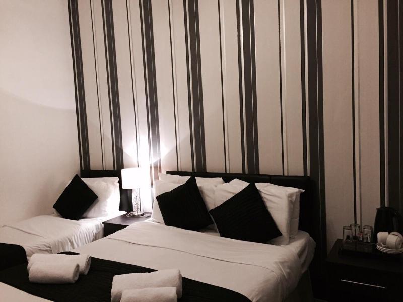 OYO Firs Lodge London Heathrow - Genel