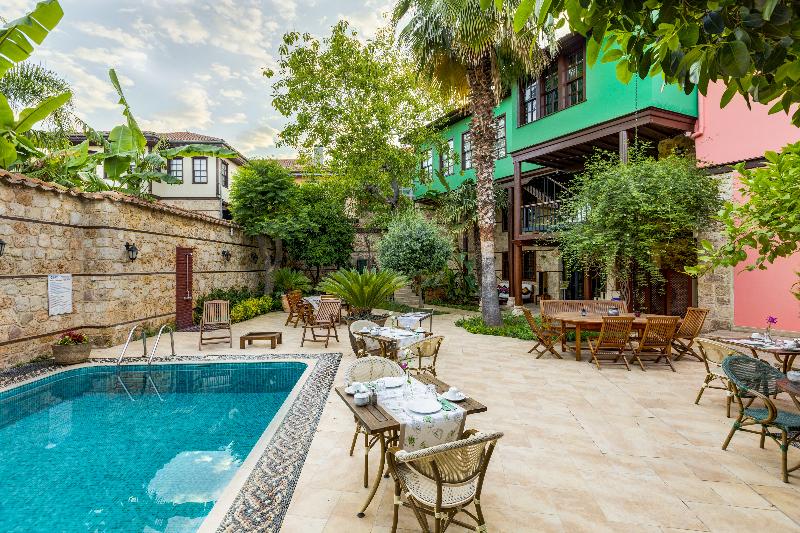 Kaucuk Hotel - Havuz