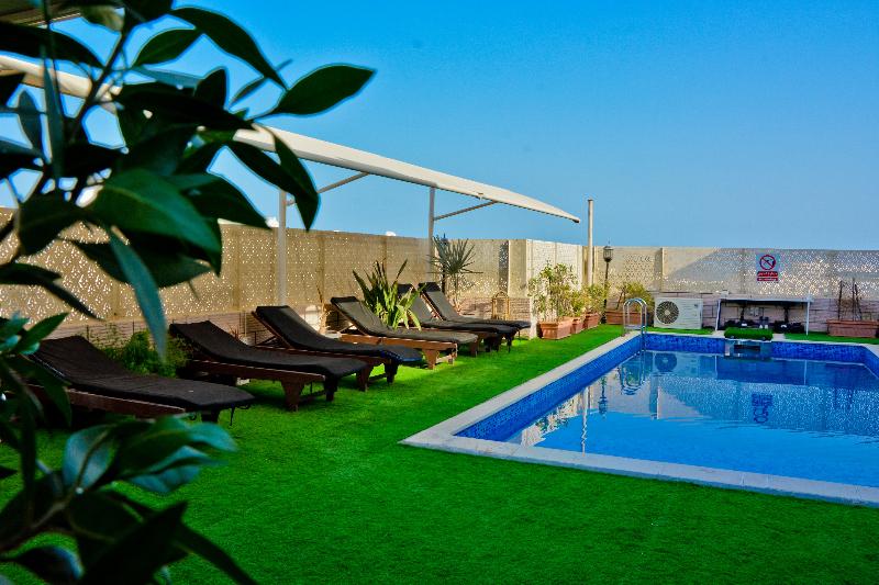 Al Maha International - Havuz