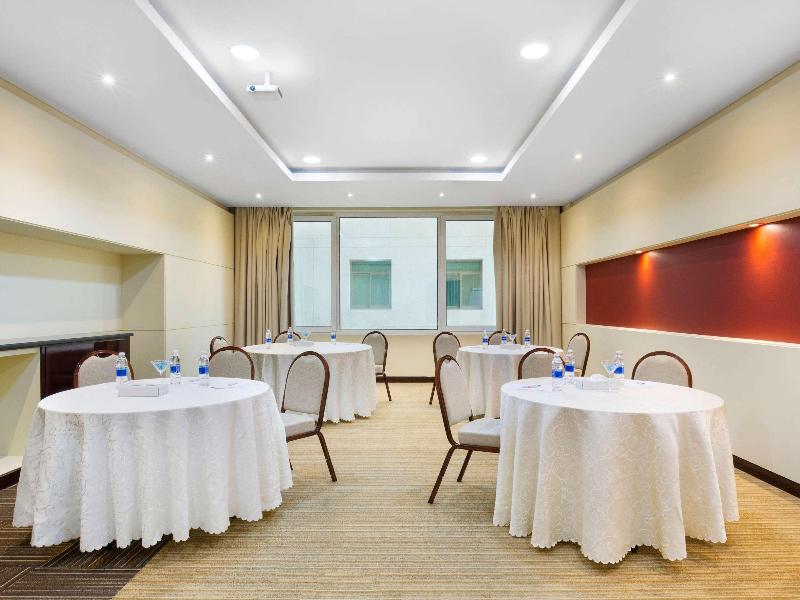 Ibis Muscat - Toplantı