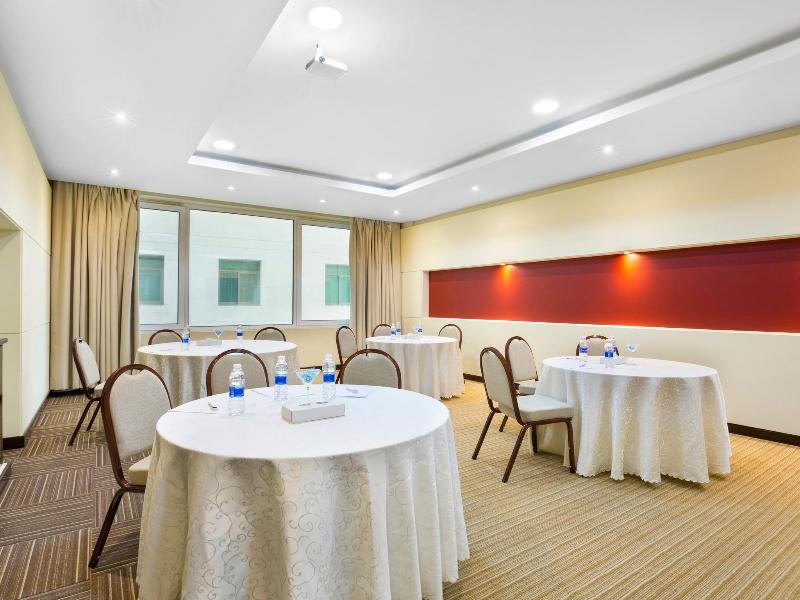Ibis Muscat - Toplantı