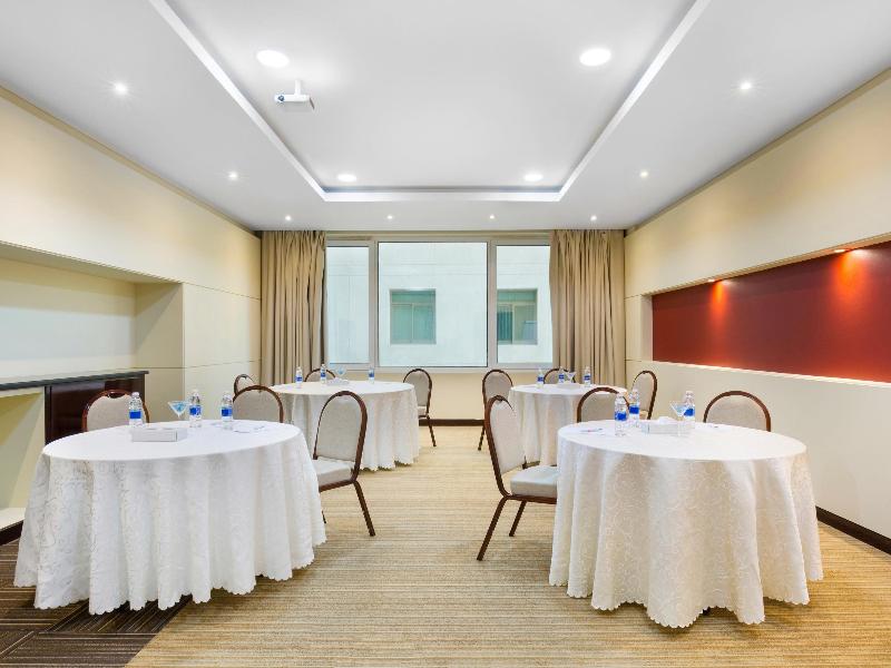 Ibis Muscat - Toplantı