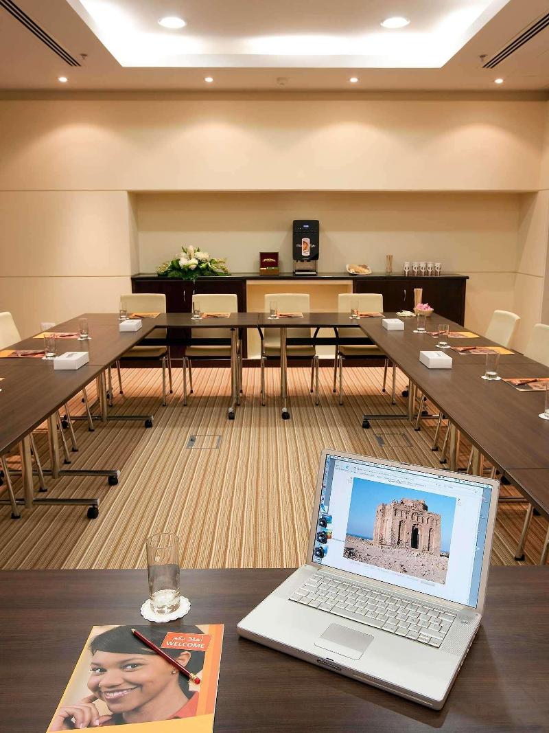 Ibis Muscat - Toplantı