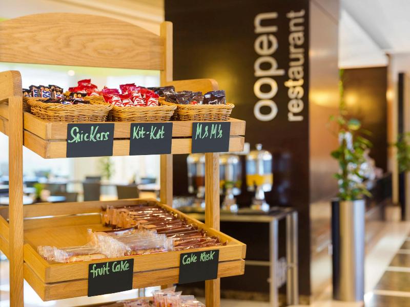Ibis Muscat - Restoran