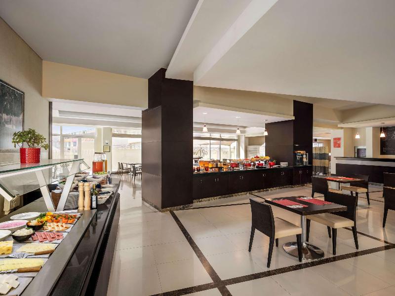 Ibis Muscat - Restoran