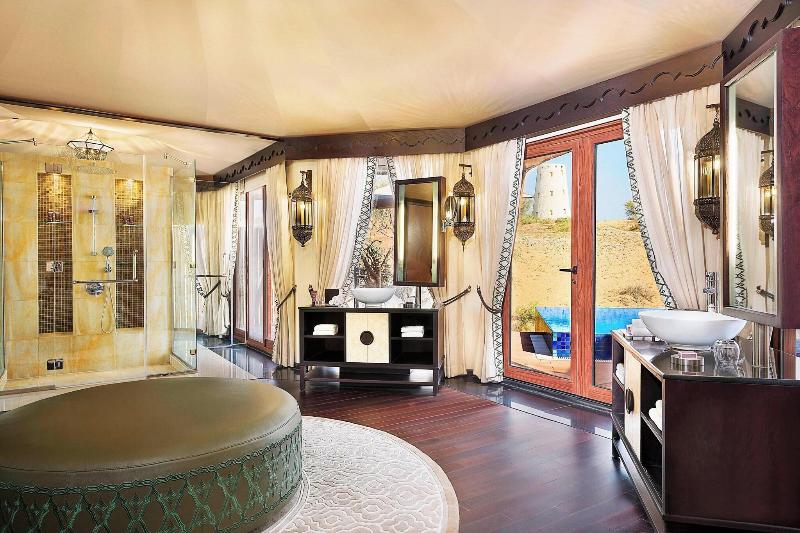 Al Wadi Desert, Ras Al Khaimah, Ritz-Carlton hotel - Oda